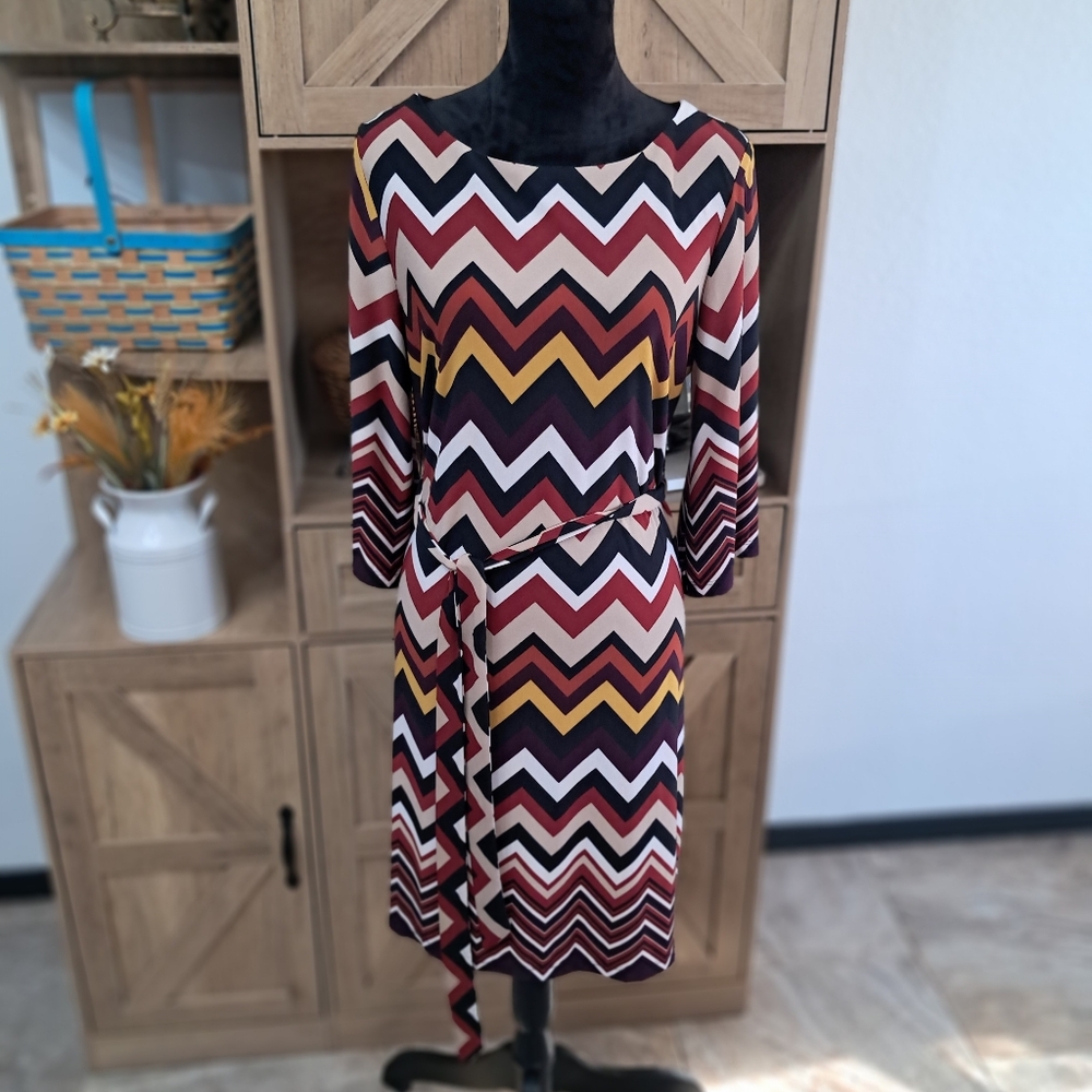 Studio One New York A-Line Dress Chevron Print Belted Waist Stretchy Retro Vibes